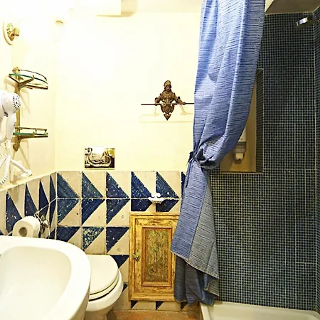 Charming Trastevere Apartment Rome